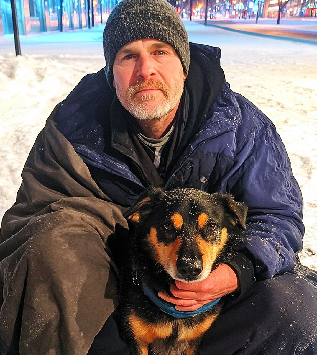 I Bought Shawarma and Coffee for a Homeless Man – He Gave Me a Note That Changed Everything